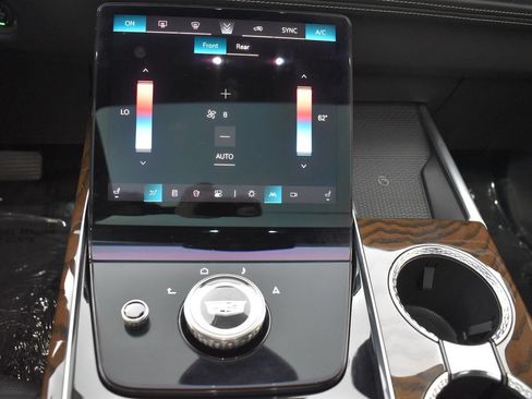 Used 2025 Cadillac Escalade Sport Platinum AWD/4WD image 18