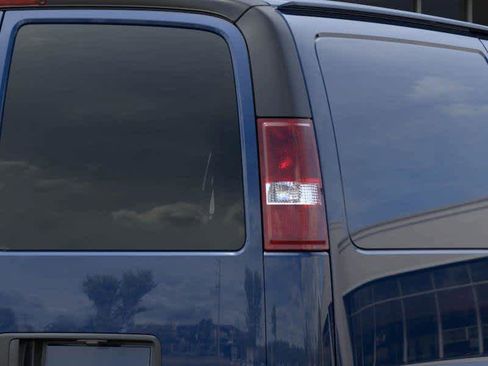 New 2026 Chevrolet Express 2500 w/ Driver Convenience Package RWD image 11