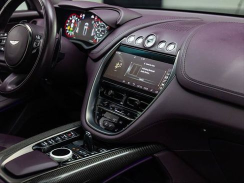 Used 2022 Aston Martin DBX AWD/4WD image 30