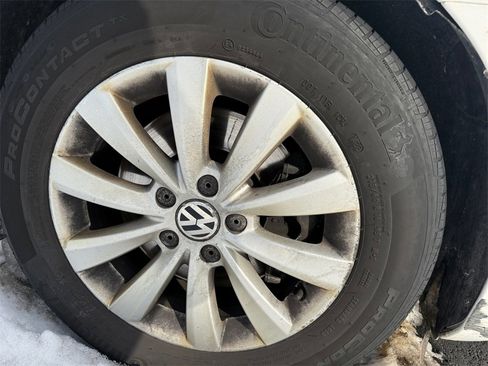 Used 2013 Volkswagen Passat Wolfsburg Edition image 6