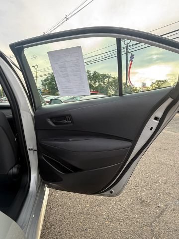 Used 2023 Toyota Corolla LE FWD image 7