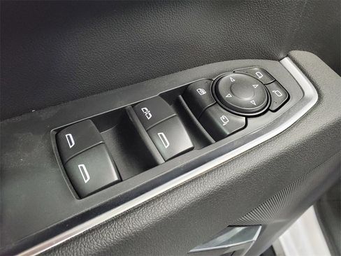 New 2026 GMC Sierra 2500 SLE w/ SLE Value Package; image 9