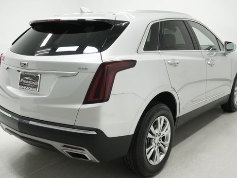Used 2020 Cadillac XT5 Premium Luxury FWD image 4