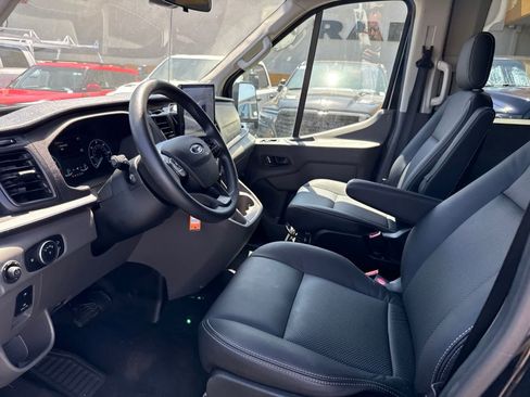 Used 2023 Ford Transit 350 XLT RWD image 21