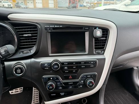Used 2013 Kia Optima SX w/ Limited Pkg FWD image 16