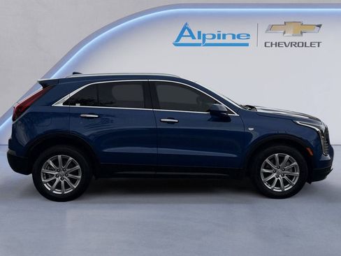 Used 2023 Cadillac XT4 Luxury w/ Cold Weather Package AWD/4WD image 6