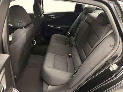 Used 2023 Chevrolet Malibu LT FWD image 17
