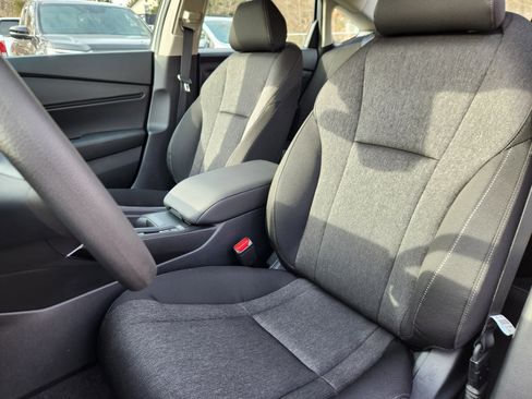 New 2025 Honda Accord SE image 8