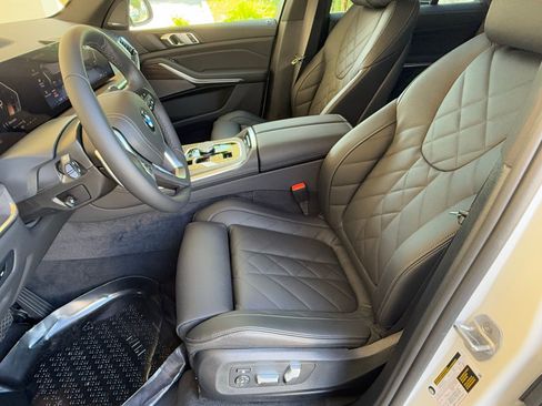 New 2026 BMW X5 sDrive40i image 19