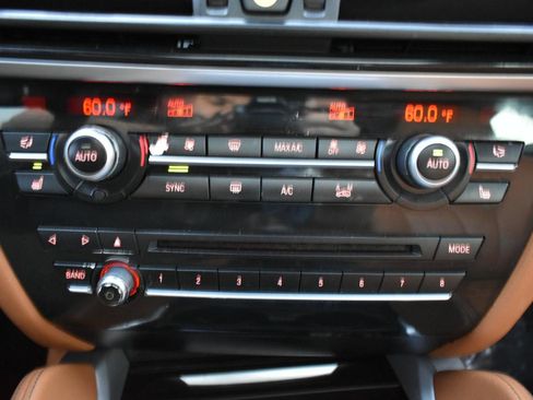 Used 2015 BMW X6 xDrive35i image 22