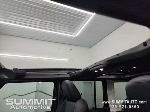 New 2025 Jeep Wrangler Sahara image 68