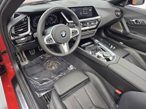 Used 2025 BMW Z4 M40i w/ Edition image 11