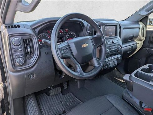 Used 2023 Chevrolet Silverado 1500 Custom AWD/4WD image 10