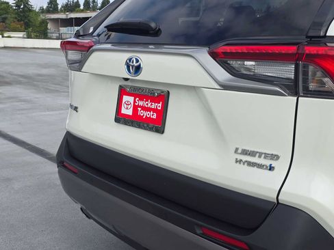 Used 2021 Toyota RAV4 Limited AWD/4WD image 13
