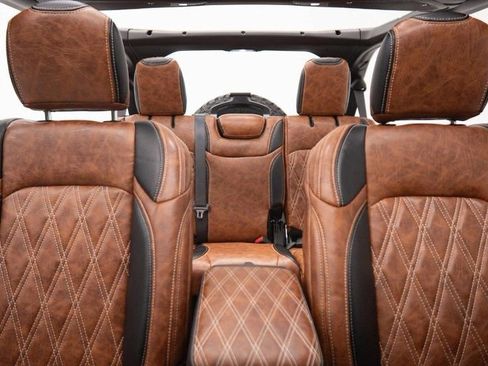 Used 2025 Jeep Wrangler Sport image 20