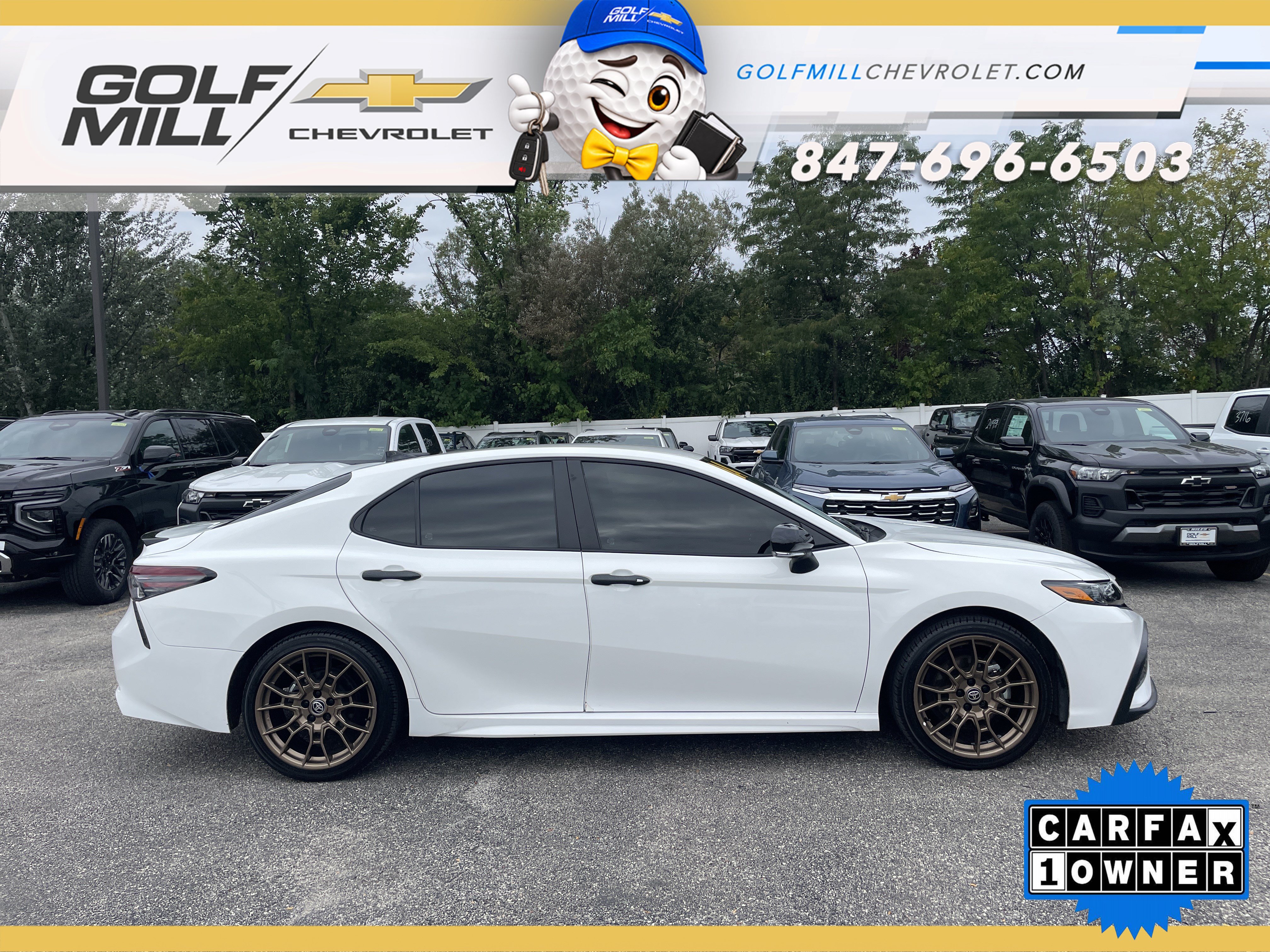 Used 2024 Toyota Camry SE w/ Convenience Package FWD image 6