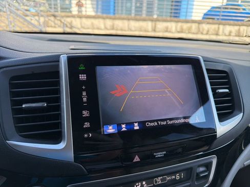 Used 2016 Honda Pilot Elite image 12