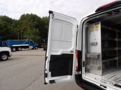 Used 2020 Ford Transit 250 Medium Roof AWD image 40