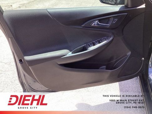 Used 2019 Chevrolet Malibu Hybrid FWD image 17