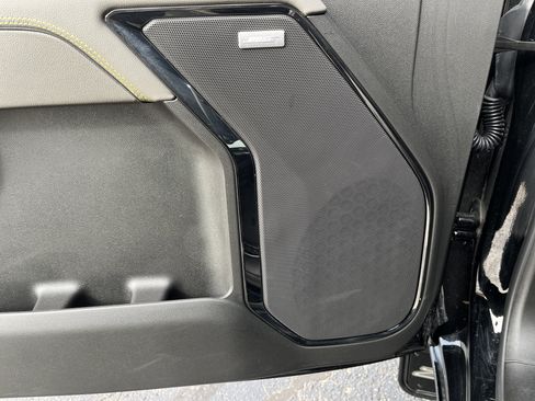 Used 2025 Chevrolet Silverado 1500 ZR2 w/ Technology Package image 13