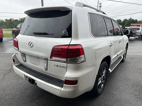 Used 2013 Lexus LX 570 4WD image 3