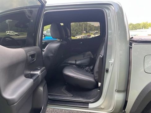 Used 2023 Toyota Tacoma TRD Off-Road AWD/4WD image 15
