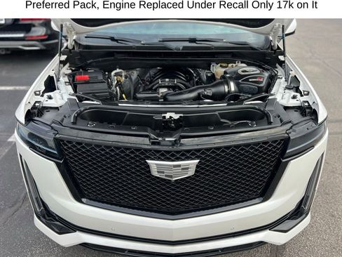 Used 2022 Cadillac Escalade ESV Sport Platinum w/ LPO, ONYX Package image 45