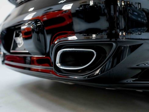 Used 2012 Porsche 911 Turbo image 19