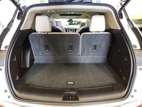 Used 2019 Buick Enclave Premium w/ Experience Buick Package image 28
