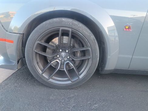 Used 2019 Dodge Challenger R/T Scat Pack RWD image 11