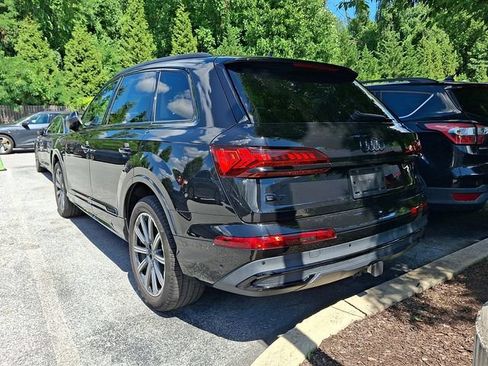 Used 2023 Audi Q7 2.0T Premium Plus w/ Premium Plus Package AWD/4WD image 5