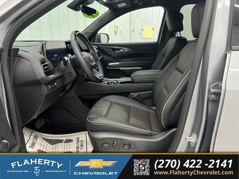 Used 2026 Chevrolet Traverse High Country w/ LPO, Floor Liner Package AWD/4WD image 9