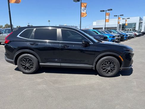Used 2023 Honda CR-V LX image 12
