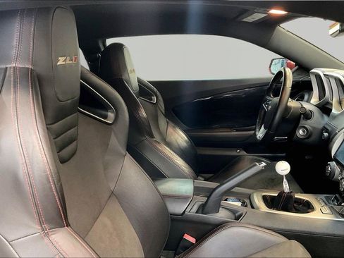 Used 2015 Chevrolet Camaro ZL1 RWD image 29