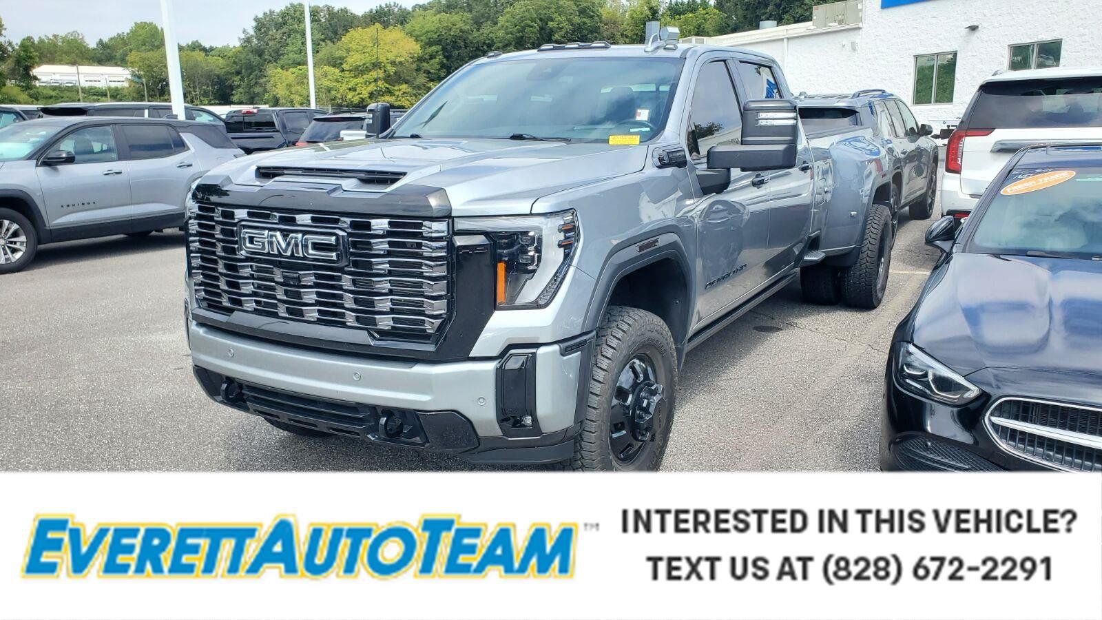 Used 2025 GMC Sierra 3500 Denali Ultimate AWD/4WD image 1