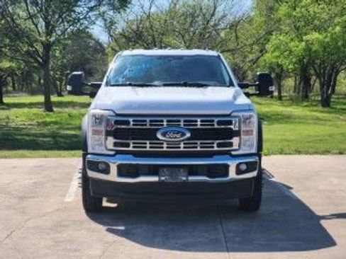 Used 2024 Ford F550 4x4 Crew Cab Super Duty image 2