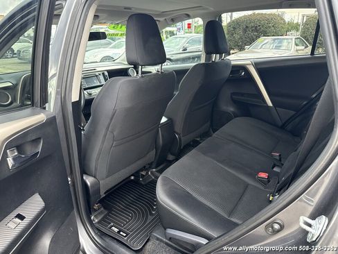 Used 2015 Toyota RAV4 XLE AWD/4WD image 15