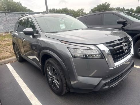 Used 2024 Nissan Pathfinder SV w/ SV Premium Package FWD image 1