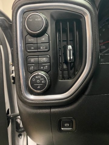 Used 2021 Chevrolet Silverado 1500 LTZ w/ Safety Package II AWD/4WD image 27