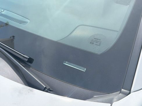 Used 2026 Toyota Camry SE FWD image 37