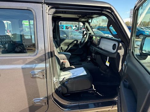 New 2026 Jeep Wrangler Sport AWD/4WD image 35