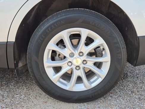 Used 2021 Chevrolet Equinox LS w/ LS Convenience Package FWD image 39