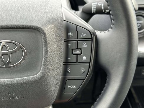 Used 2024 Toyota Prius LE image 10