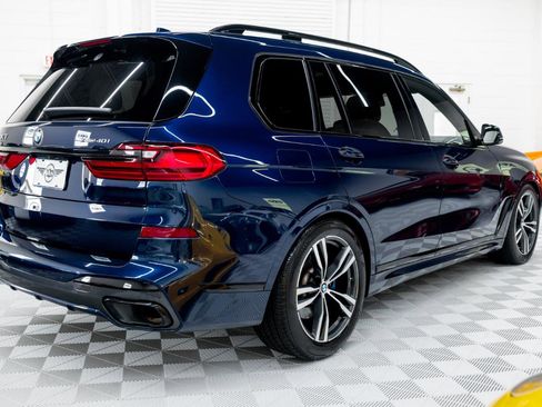Used 2022 BMW X7 xDrive40i w/ M Sport Package AWD/4WD image 7