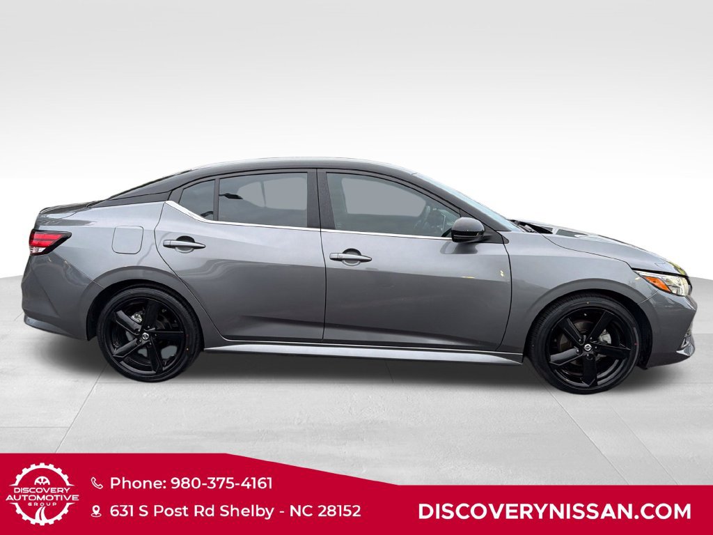 Used 2022 Nissan Sentra SR w/ Midnight Edition FWD image 5