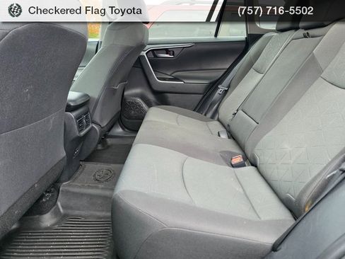 Used 2022 Toyota RAV4 XLE image 21