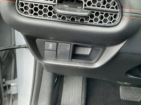 Used 2025 Honda HR-V Sport image 21