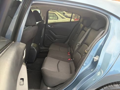 Used 2015 MAZDA MAZDA3 i Touring w/ Technology Package FWD image 24