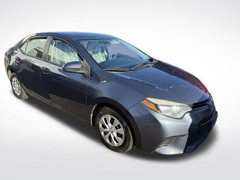 Used 2015 Toyota Corolla LE image 9