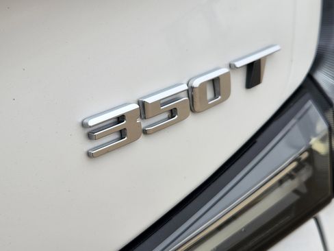 Certified 2023 Cadillac XT4 Sport w/ Enhanced Visibility Package image 10